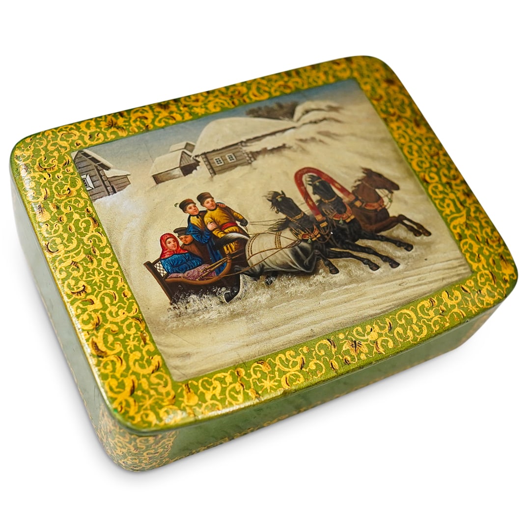(Lukutin Manufactory) Russian Lacquered Box (1 of 9)