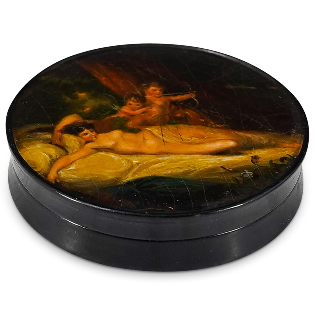 Antique "Lying Venus" Lacquered Snuff Box (1 of 5)