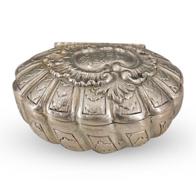 Vintage Silver Shell Form Pill Box