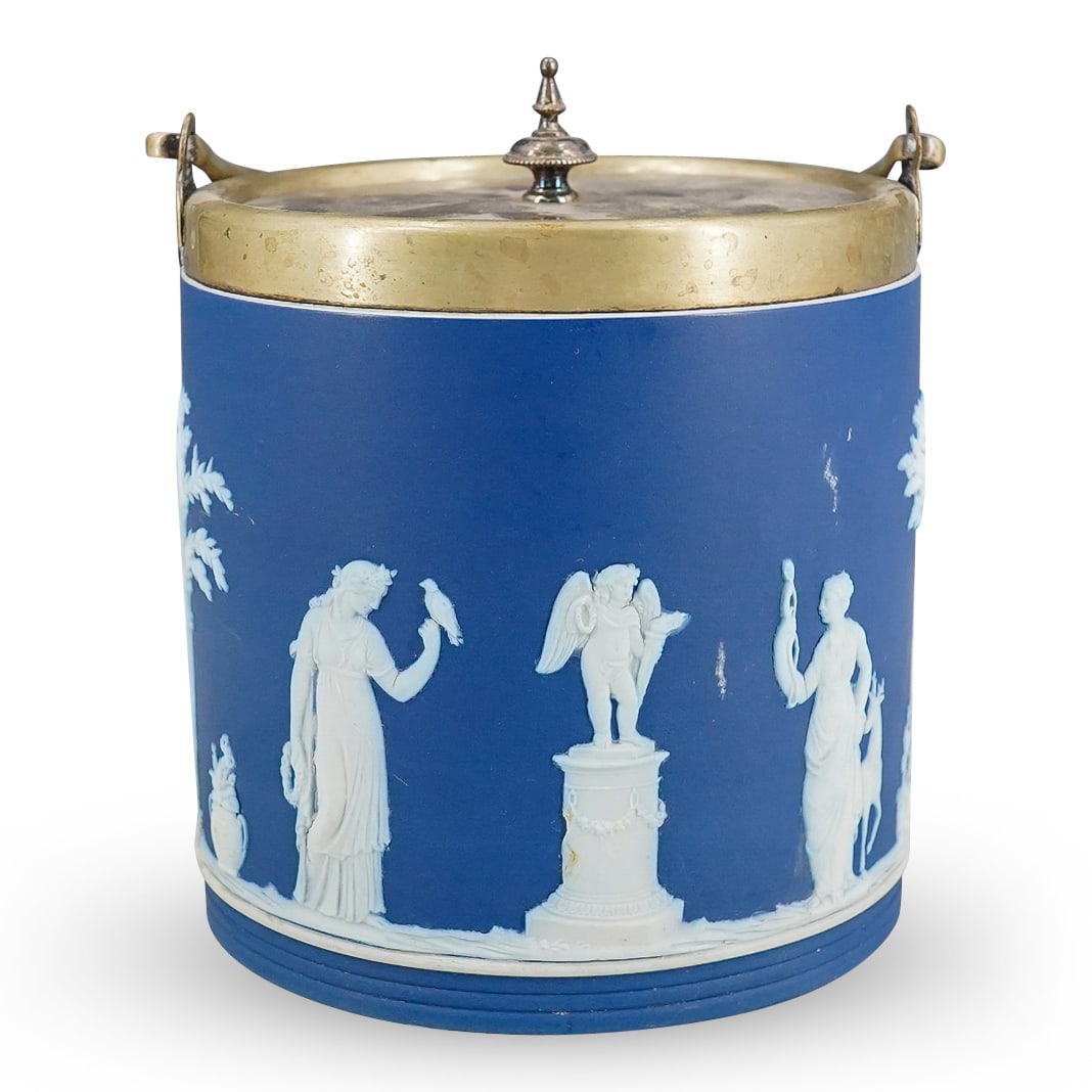 Wedgwood Jasperware Biscuit Barrel (1 of 11)