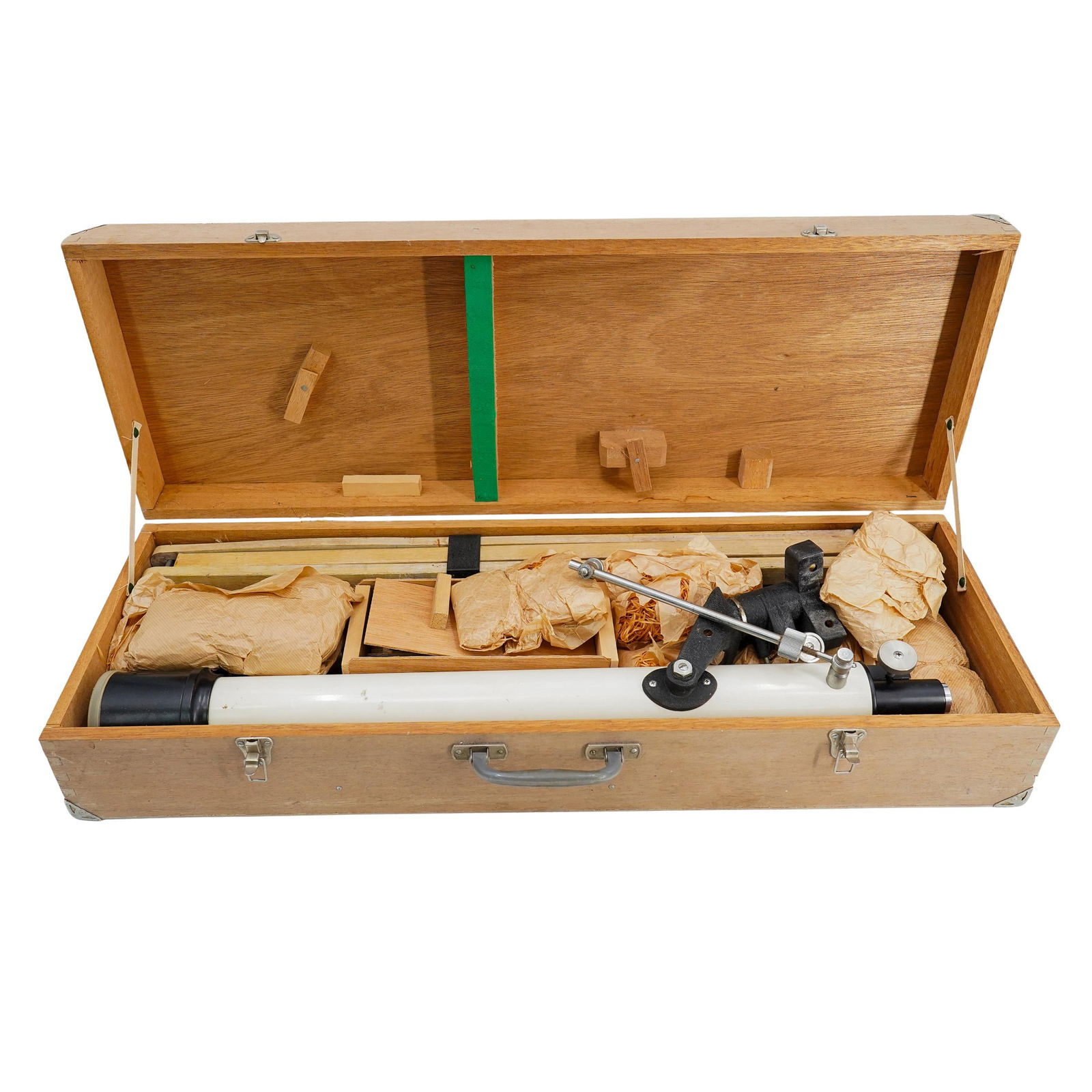 Vintage Monolux 4369 Telescope with Tripod (1 of 6)