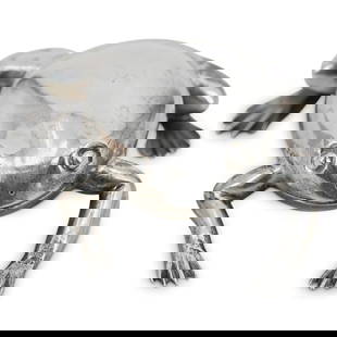 Vintage Sterling Silver Frog Figurine: DESCRIPTION: Vintage sterling silver figurine depicting a frog squatting on all fours. CIRCA: Mid-20th Century ORIGIN: - DIMENSIONS: H: 0.75" W: 2" L: 1.75" CONDITION: Minor tarnishing consistent