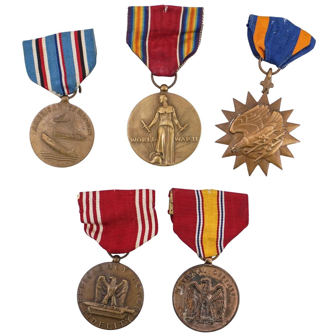 (5 Pc) World War II Bronze Medals (1 of 5)