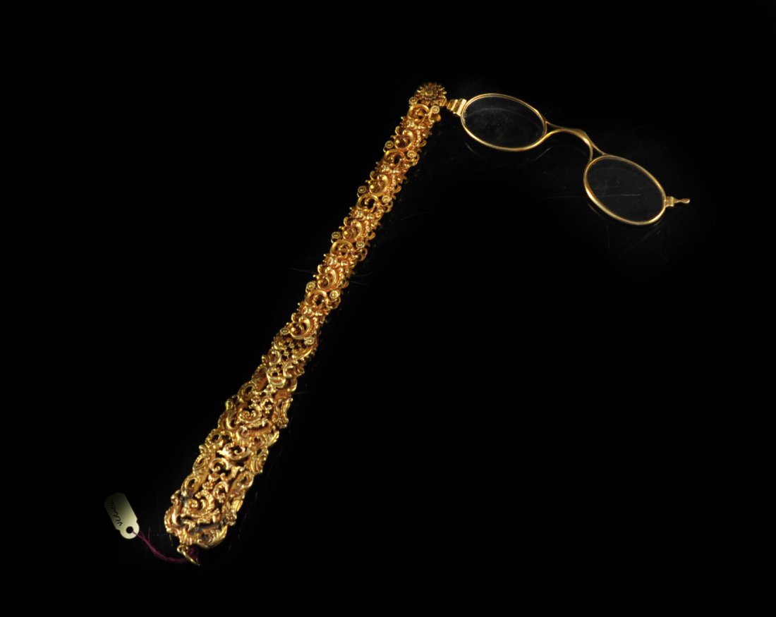 Art Nouveau Vermeil Lorgnette sterling opera glass: DESCRIPTION: Art Nouveau Vermeil Lorgnette sterling opera glasses. Gorgeous heavy sterling body with ornate floral designs. 18k gold wash over silver. Lenses fold away towards the center. One of a kin