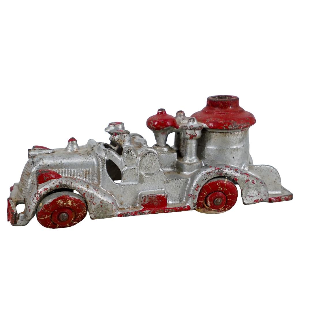 Vintage 1930s Hubley Cast Iron Two-Man Fire Pumper Truck Toy (1 of 6)