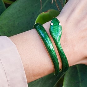 Van Cleef & Arpels 18k Gold and Enamel Snake Bangle