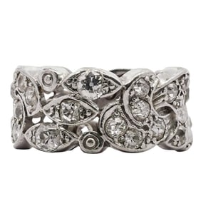 18k White Gold and Diamond Ring