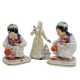 (3 Pc) Dulevo Porcelain Figures