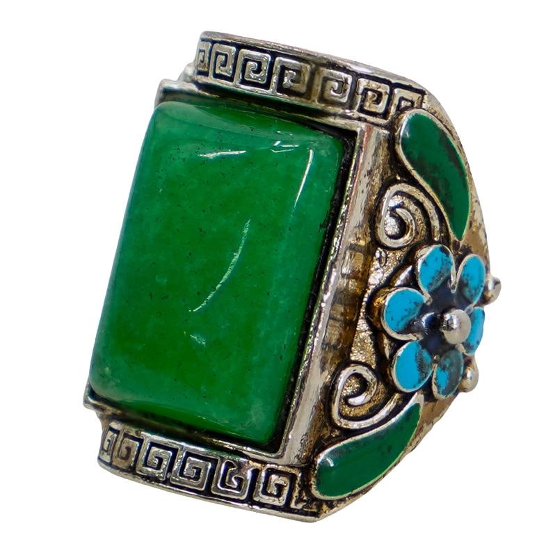 Vintage Chinese Jadeite Ring (1 of 5)