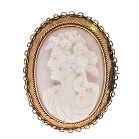 14k Gold, Coral, Carved Shell Cameo Brooch