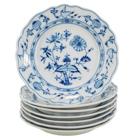 (7 Pc) Meissen Porcelain "Blue Onion" Dessert Plates Set.