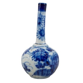 19th C. Blue & White Japanese Porcelain Bottle Neck Vase