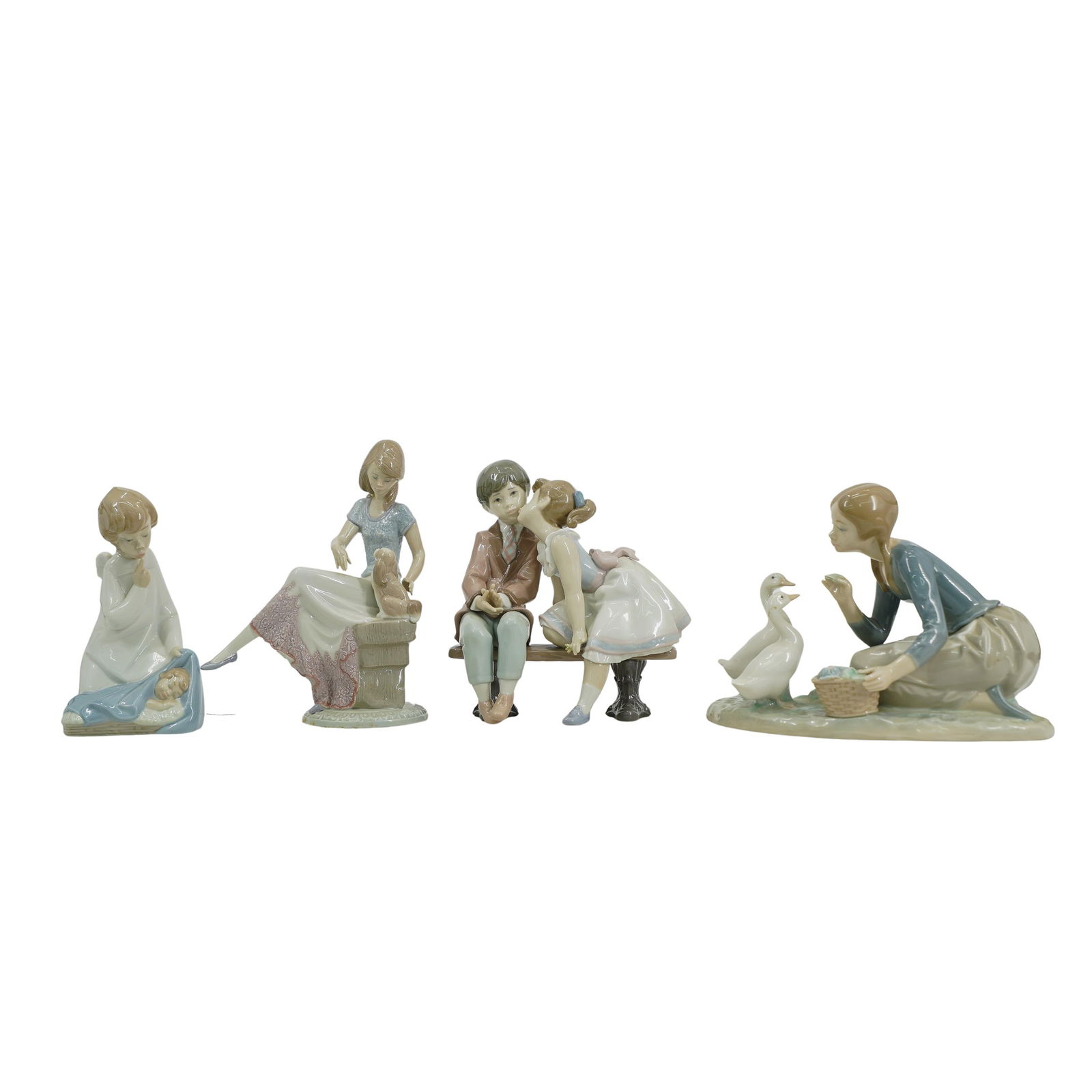 (4 Pc) Lladro Porcelain Figurine Grouping (1 of 20)