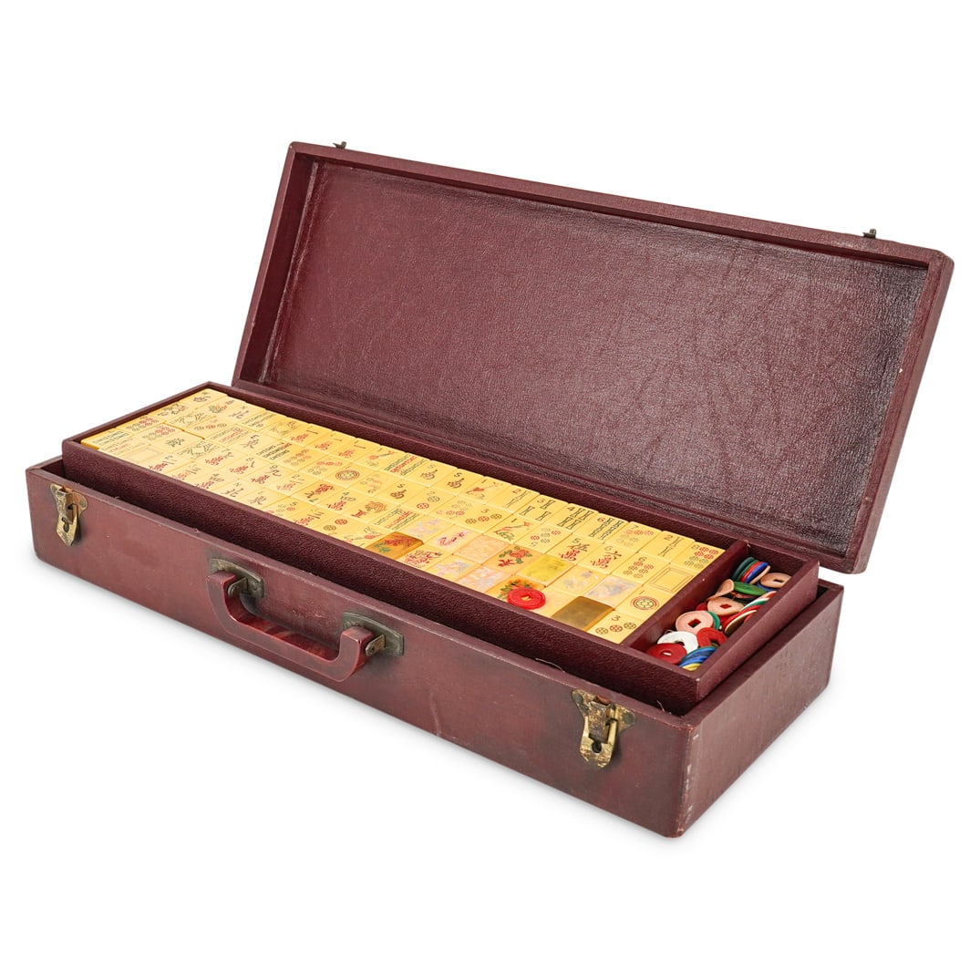 Vietnamese Mahjong Set (1 of 7)