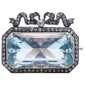 Russian Faberge Gold & Diamond, Aquamarine Brooch (Henrik Immanuel Wigstrom)