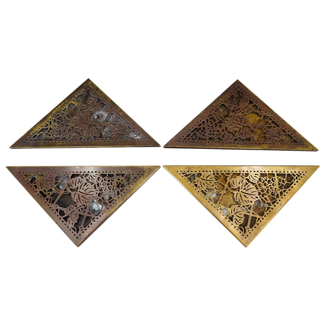 (4 Pc) Tiffany Studios Gilt Bronze "Grapevine" Blotter Corners (1 of 4)
