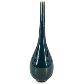 Chinese Porcelain Narrow Neck Blue Sang De Boeuf Vase