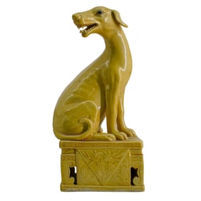 19th Century Chinese Yellow Glazed Porcelain Hound