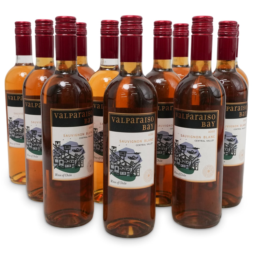 (11 Pc) Chile 2010 Valparaiso Bay Sauvignon Blanc Wine Bottles: DESCRIPTION: (11 Pc) Chile 2010 Valparaiso Bay Sauvignon Blanc White Wine Bottles. This set includes: (11 Pc) Eleven 2010 Chile Valparaiso Bay Sauvignon Blanc White Wine Bottles. 750 ml. CIRCA: 2010 O