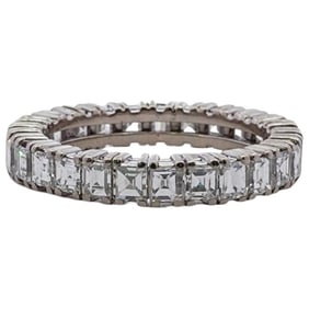 18k White Gold and Diamond Wedding Band