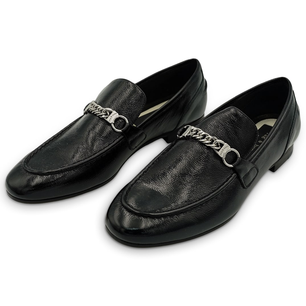 Rag & Bone Ladies Black Patent 'Cooper' Loafer (Size: 37): DESCRIPTION: Rag & Bone Ladies black patent leather 'Cooper' loafer (Size: 37) Includes original box CIRCA: 20th Cent. ORIGIN: Italy DIMENSIONS: (Size: 37) CONDITION: Great overall condition Unless ot