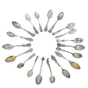 (19 pcs) United States Sterling Silver Souvenir Spoons