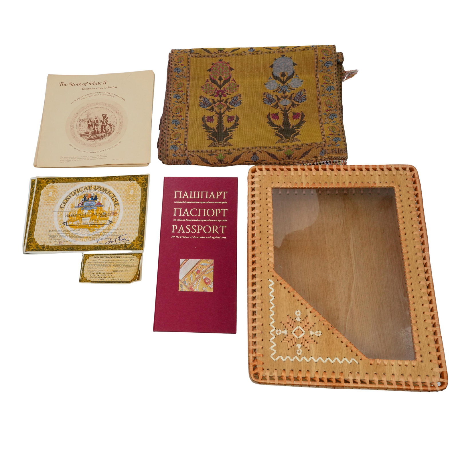 Belarusian Slutsk Belt a: DESCRIPTION: This crafted wooden box features an intricate Belarusian ornament. Inside the box is a Belarusian Slutsk souvenir sash, made from natural silk and adorned with delicate gilded thread. The