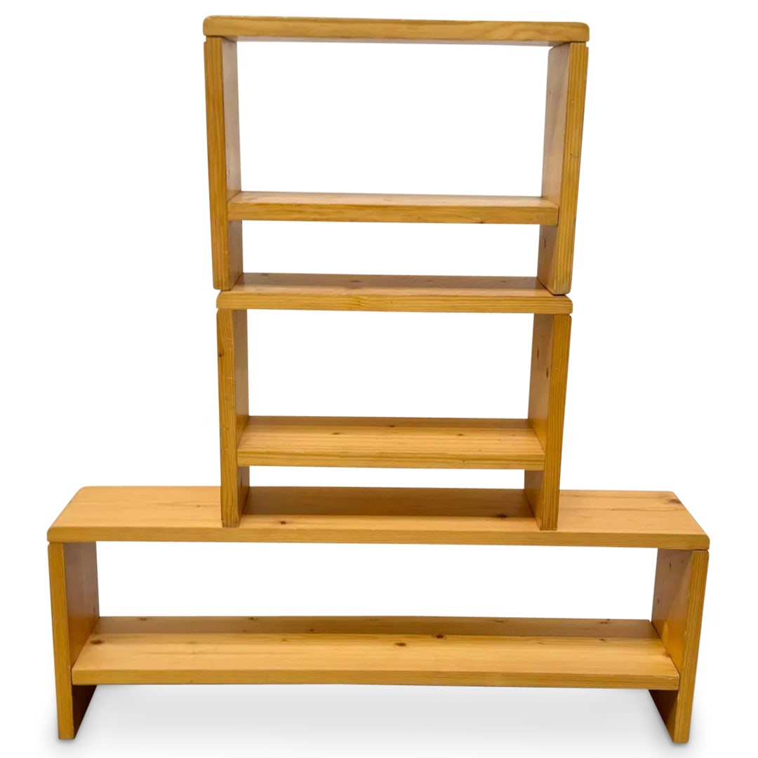 1960s Charlotte Perriand Set of Modular Wall Shelves for Les Arcs (1 of 4)