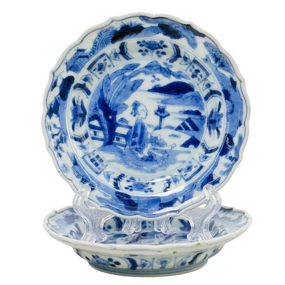 Pair of Antique Chinese Export Blue and White Porcelain Dishes (1 of 4)