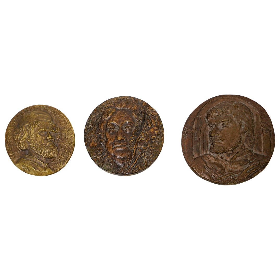 (3 pcs) Commemorative Bronze Medallions: DESCRIPTION: x1 Masaccio bronze medallion (1984) -Front features a relief of painter Masaccio. Back features Slavic text and is dated 1401-1428 to indicate the years he was alive. Featured also is a r
