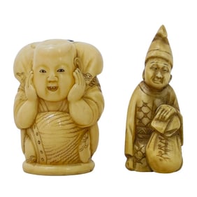 (2 pcs) Japanese Carved Bone Netsuke Figures