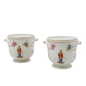 (2 Pc) Mottahedeh Vista Alegre Queen Victoria Porcelain Cachepots