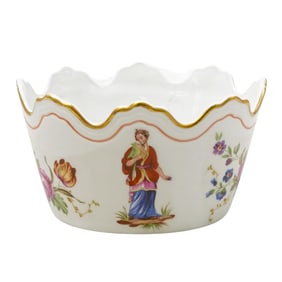 Mottahedeh Vista Alegre Porcelain Oval Scalloped Bowl