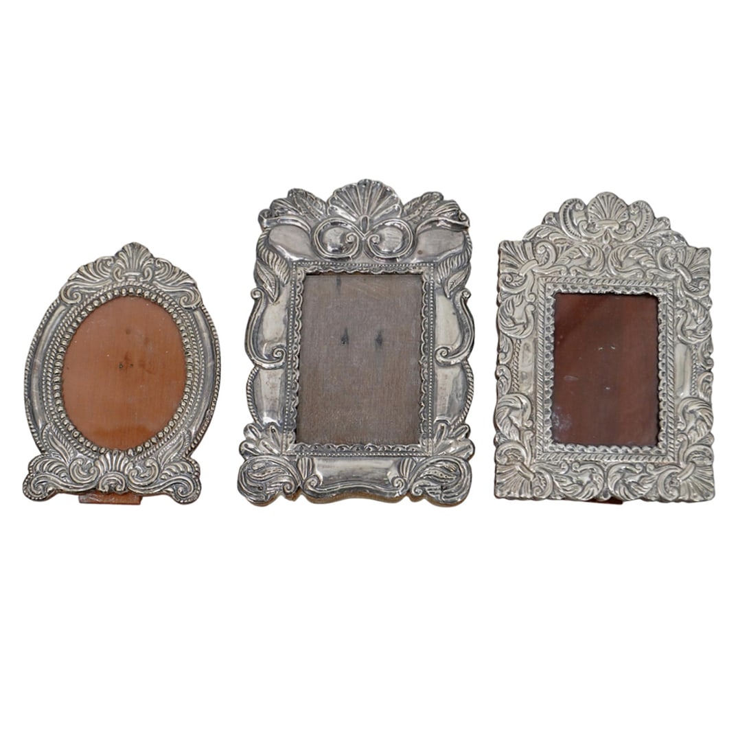 (3 Pc) Peruvian Sterling Silver Repousse Desk Frames (1 of 17)