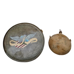 (2 pcs) American War Canteens