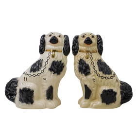 Pair Of 19th Century Ceramic Staffordshire Spaniels (1 of 9)