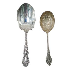 (2 pcs) Black Starr and English Sterling Silver Serving Spoons (1 of 8)
