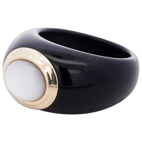 18k Gold Onyx and Moonstone Ring