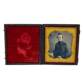 Antique Daguerreotype Photograph In Leather Case