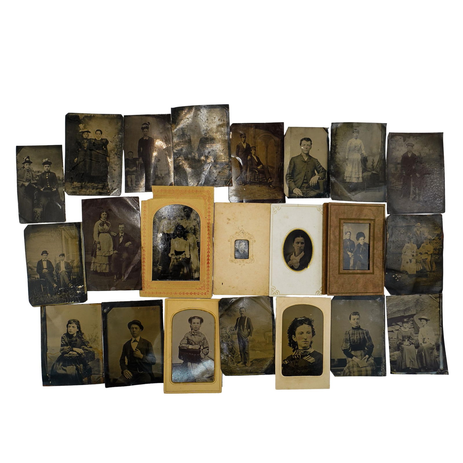 (22 Pc) Antique Tintype Photograph Grouping (1 of 8)