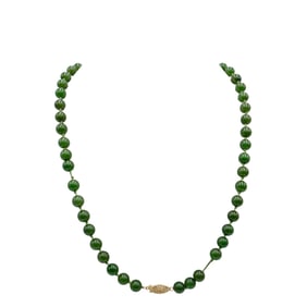 Vintage Chinese Jade Beaded Necklace