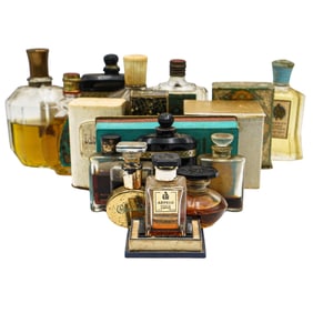 (18 pcs) Assorted Vintage Perfume Bottles