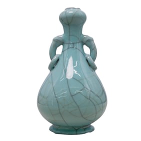 Chinese Celadon Crackle Glaze Green Vase