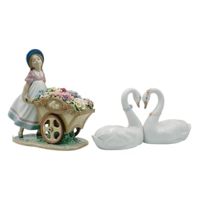 (2 pcs) Lladro Porcelain Figurines