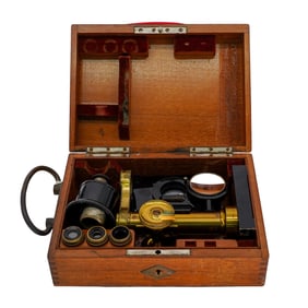 E. Leitz Wetzlar Microscope In Original Box