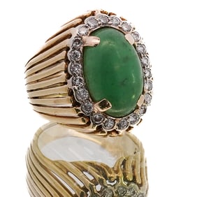 Vintage 18k Jade and Diamond Ring