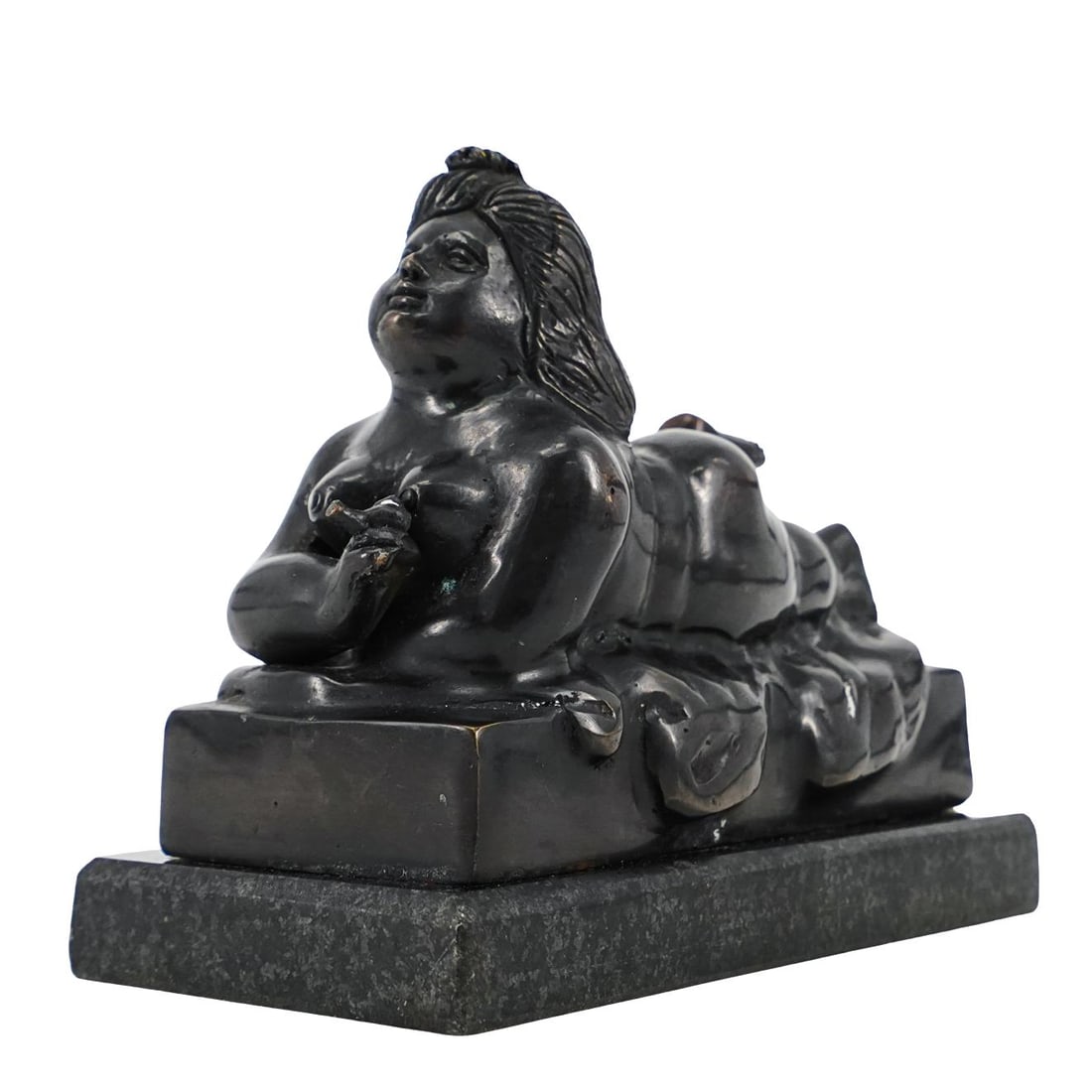 After Fernando Botero (1932-2023, Columbian) Bronze Recast Female Sculpture: After Fernando Botero (1932-2023, Columbian) Bronze Recast Female SculptureLate 20th century, ItalyAfter Fernando Botero (1932-2023, Columbian) bronze recast sculpture of a nude woman lying on her sto