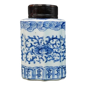 Antique Chinese Blue And White Porcelain Tea Jar