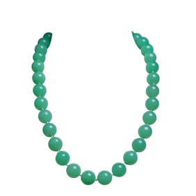 Vintage Chinese Green Jade Bead Necklace