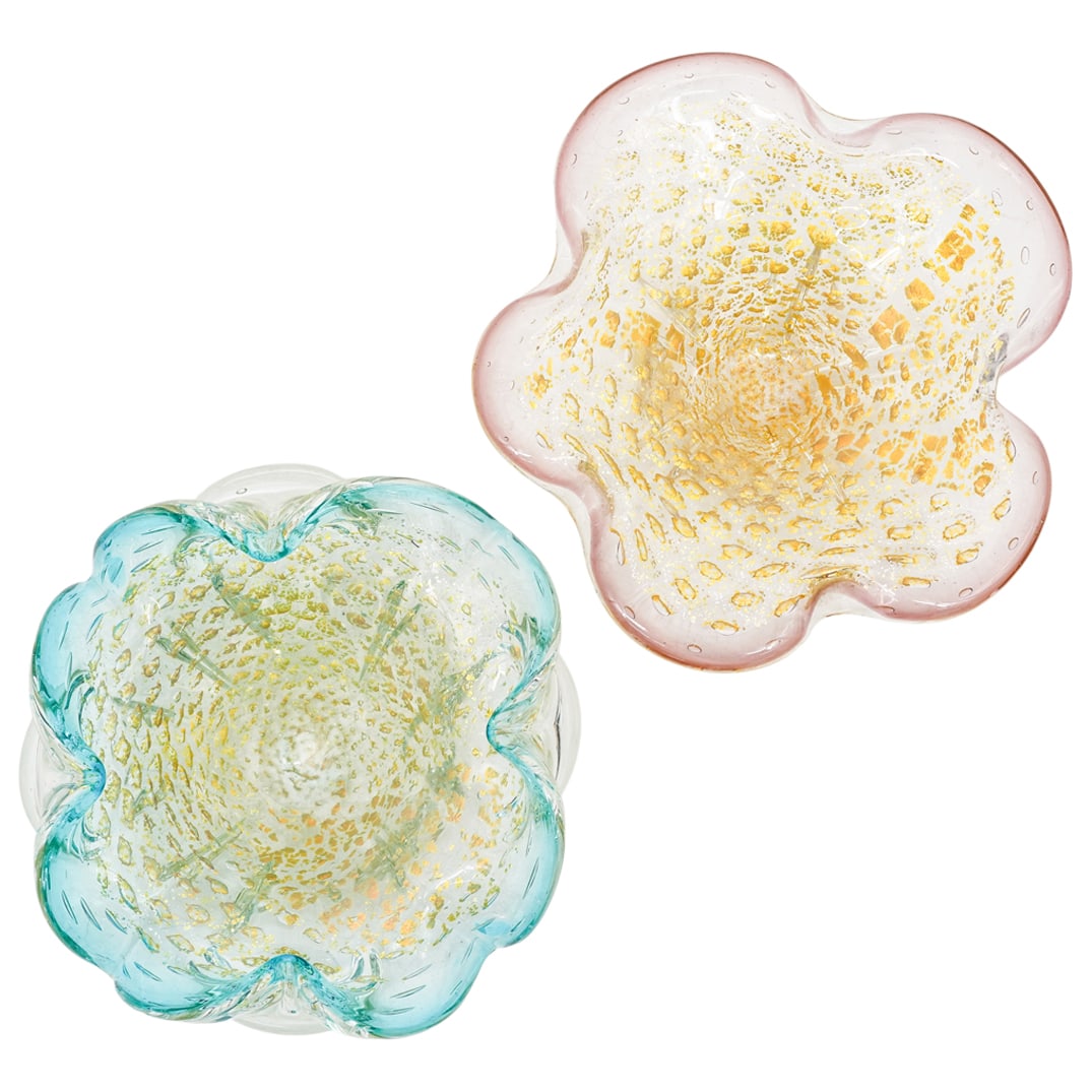 (2 Pc) Murano Floral Glass Bowls: (2 Pc) Murano Floral Glass Bowls 20th c., Italy Two flower shaped glass bowls with gold flecks. 8.5"L x 8.5"W x 2.5"H, 8"L x 8"W x 3"H